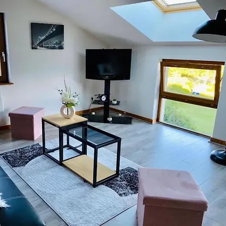 Appartement Lumineux Avec Vue Sur Les Montagnes Morbier Buitenkant foto